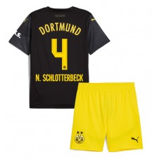 Borussia Dortmund Nico Schlotterbeck #4 Bortaställ Barn 2024-25 Korta ärmar (+ Korta byxor)